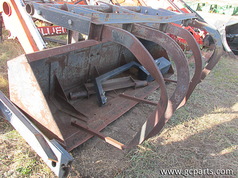 LOADER 7FT BUCKET W/ GRAPPLE